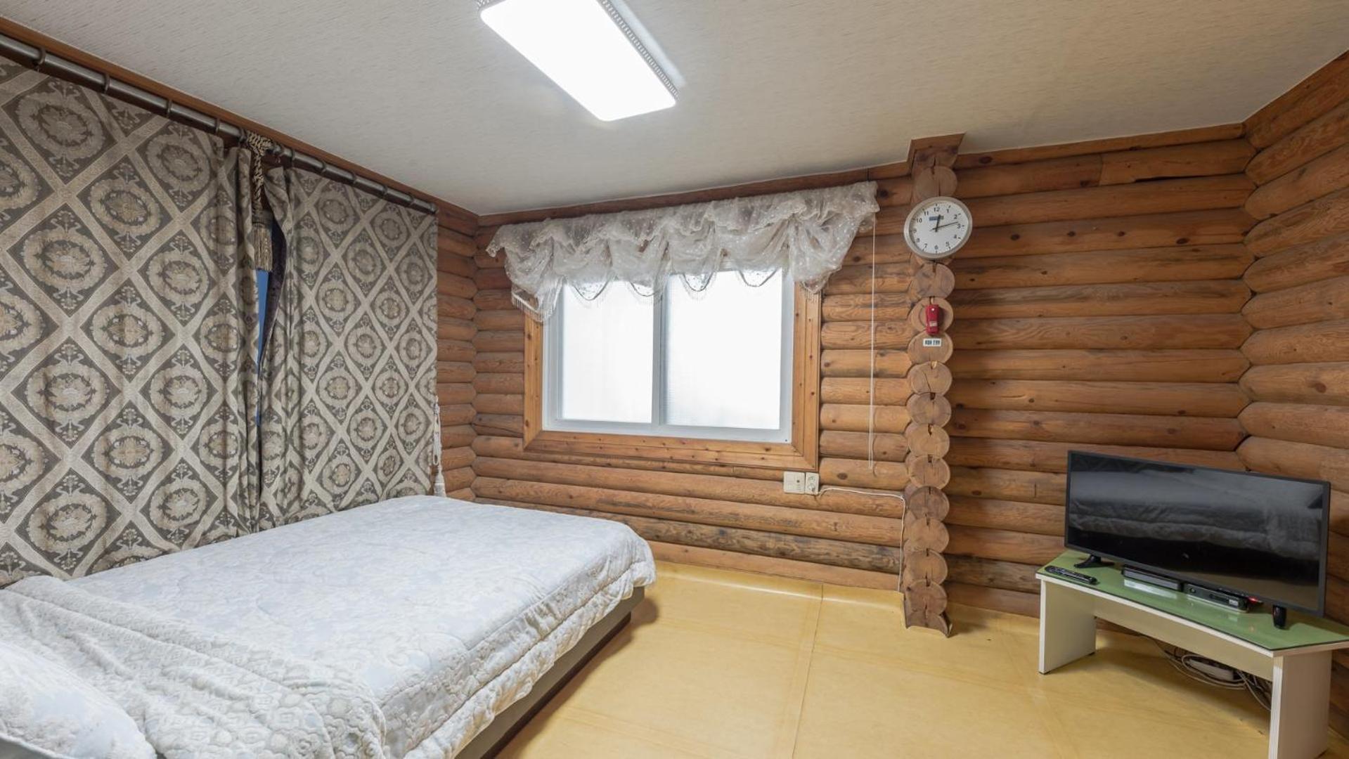 Fortune Rising Sun Hill Pension B Pocheon Room photo